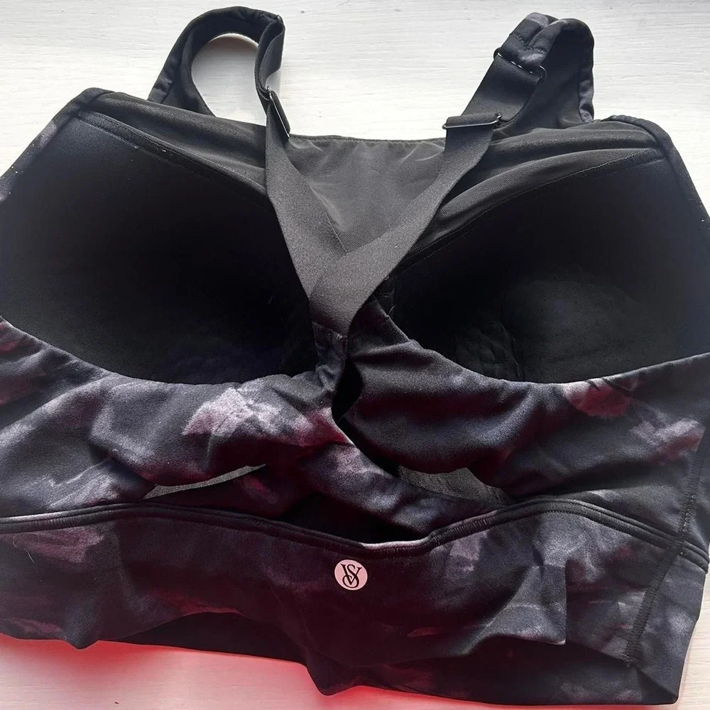 Victorias secret Women's sports bra M- DD Black /grey EUC! Full‎ Coverage